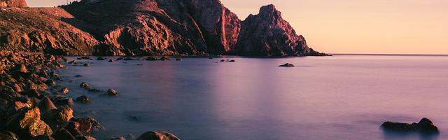 英雄聯盟入侵異世界繁體免費章節免費享，期待您的品鑒