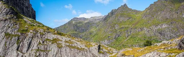 上門龍婿葉辰蕭初然_第3244章 順利切入